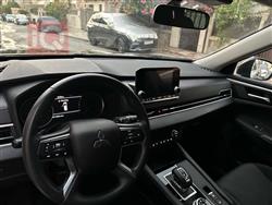 ميتسوبيشي اوتلاندر